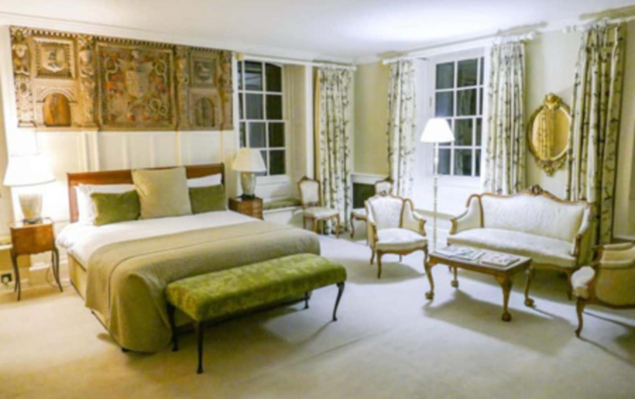 Chicheley Hall Экстерьер фото